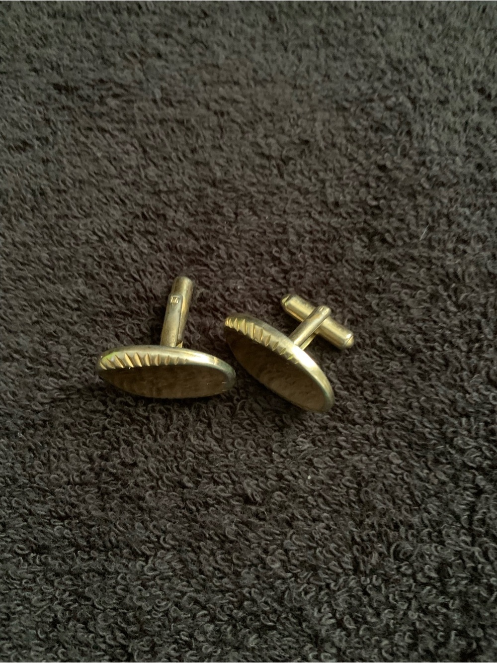 Vintage Classic Gold-Tone Oval Cufflinks - Picture 2 of 4